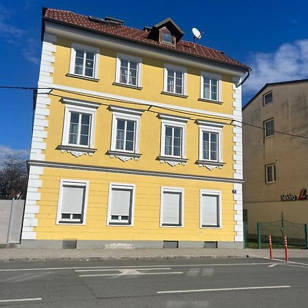 Grosse Ferienwohnung Klagenfurt am Woerthersee Exterior photo